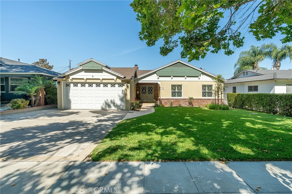 Property Photo:  714 S Mariposa Street  CA 91506 