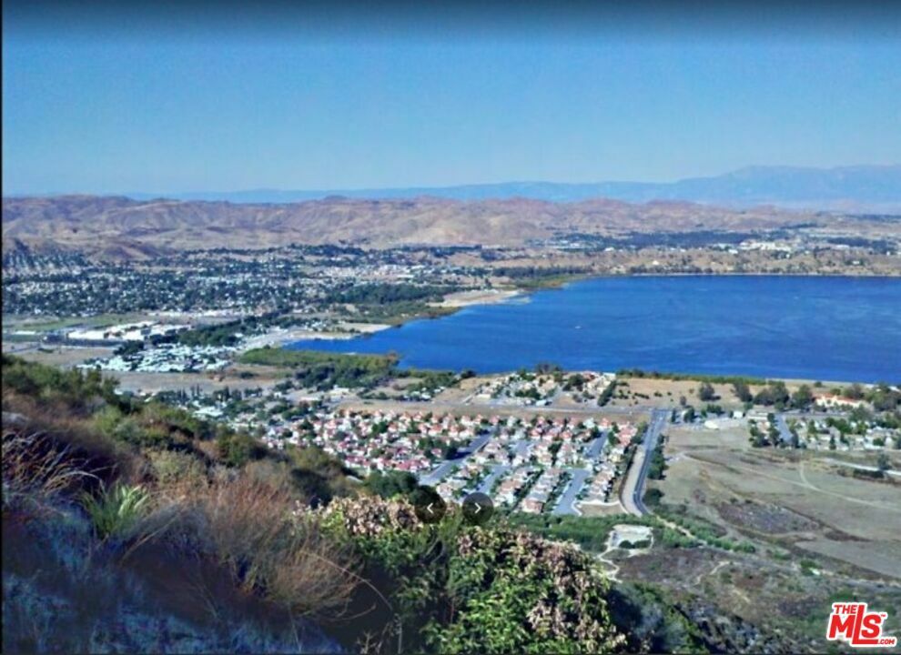 402 N. Main Street  Lake Elsinore CA 92530 photo