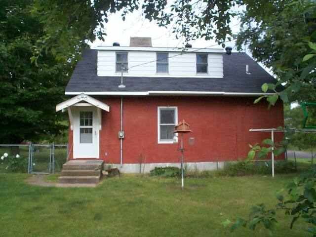 Property Photo: 122 10th St MN 55720