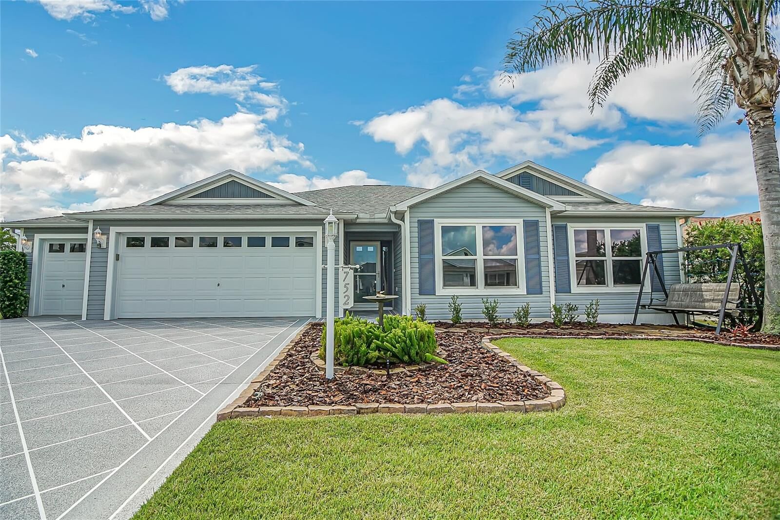 Property Photo:  752 McGuire Road  FL 32163 