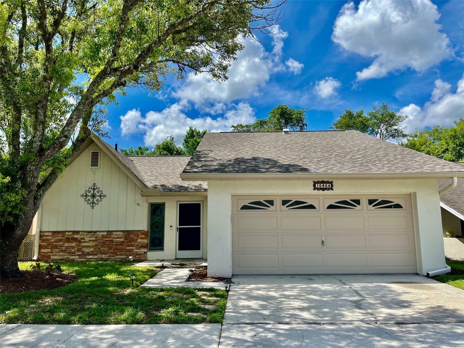 Property Photo:  10824 Livingston Drive  FL 34654 