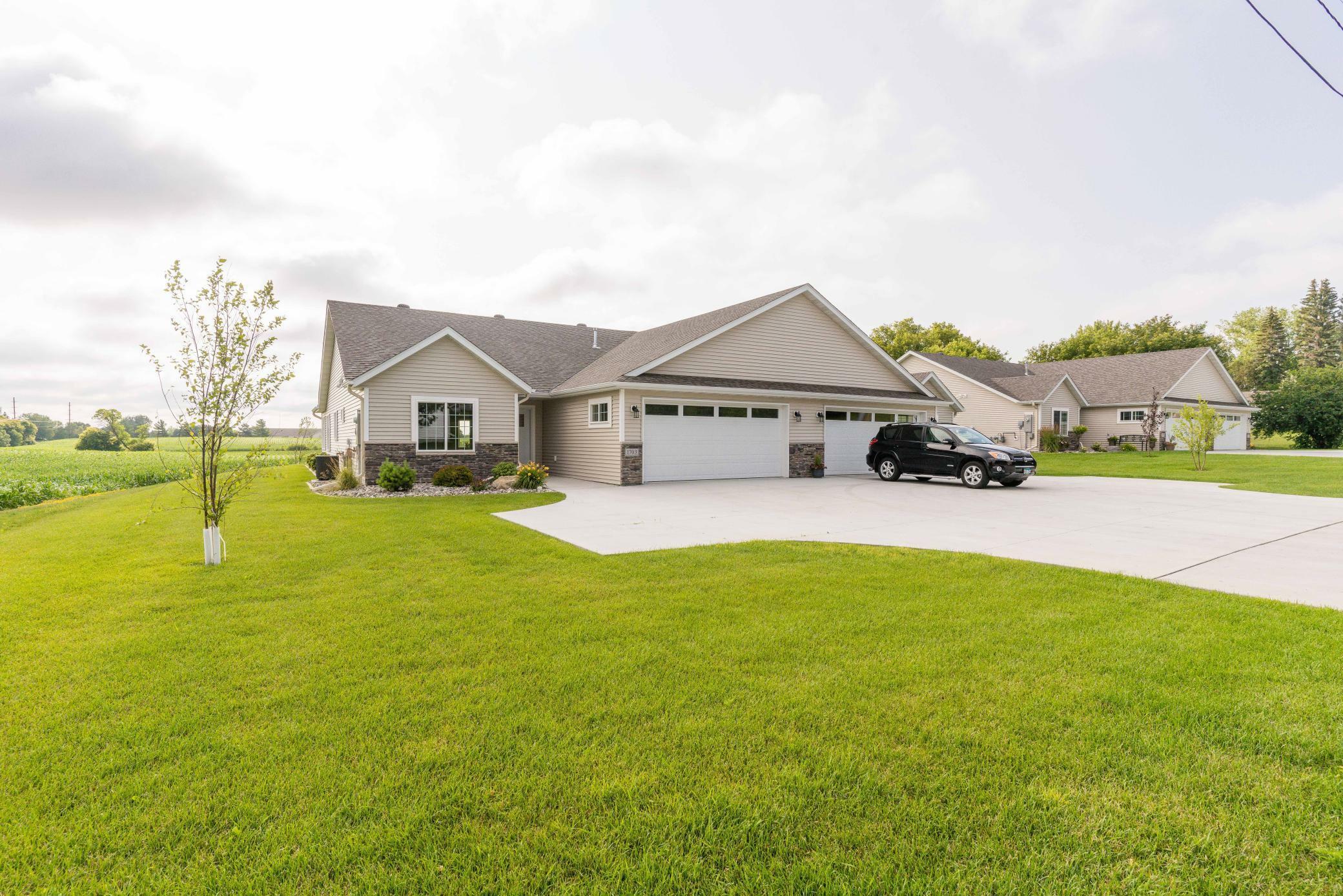 Property Photo: 1703 S Cascade Street MN 56537