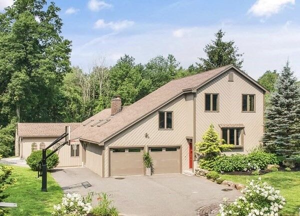 Property Photo: 7 Belle Isle Way MA 01810