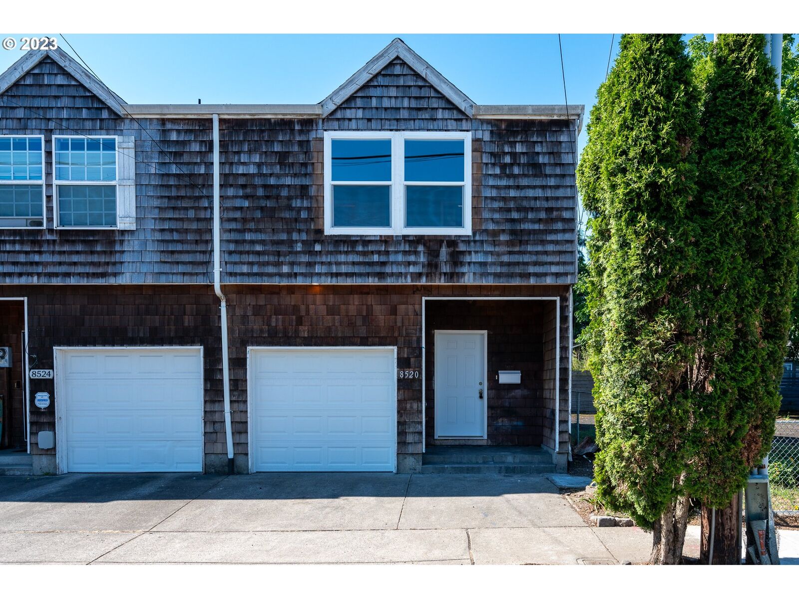 Property Photo:  8520 SE Woodstock Blvd  OR 97266 