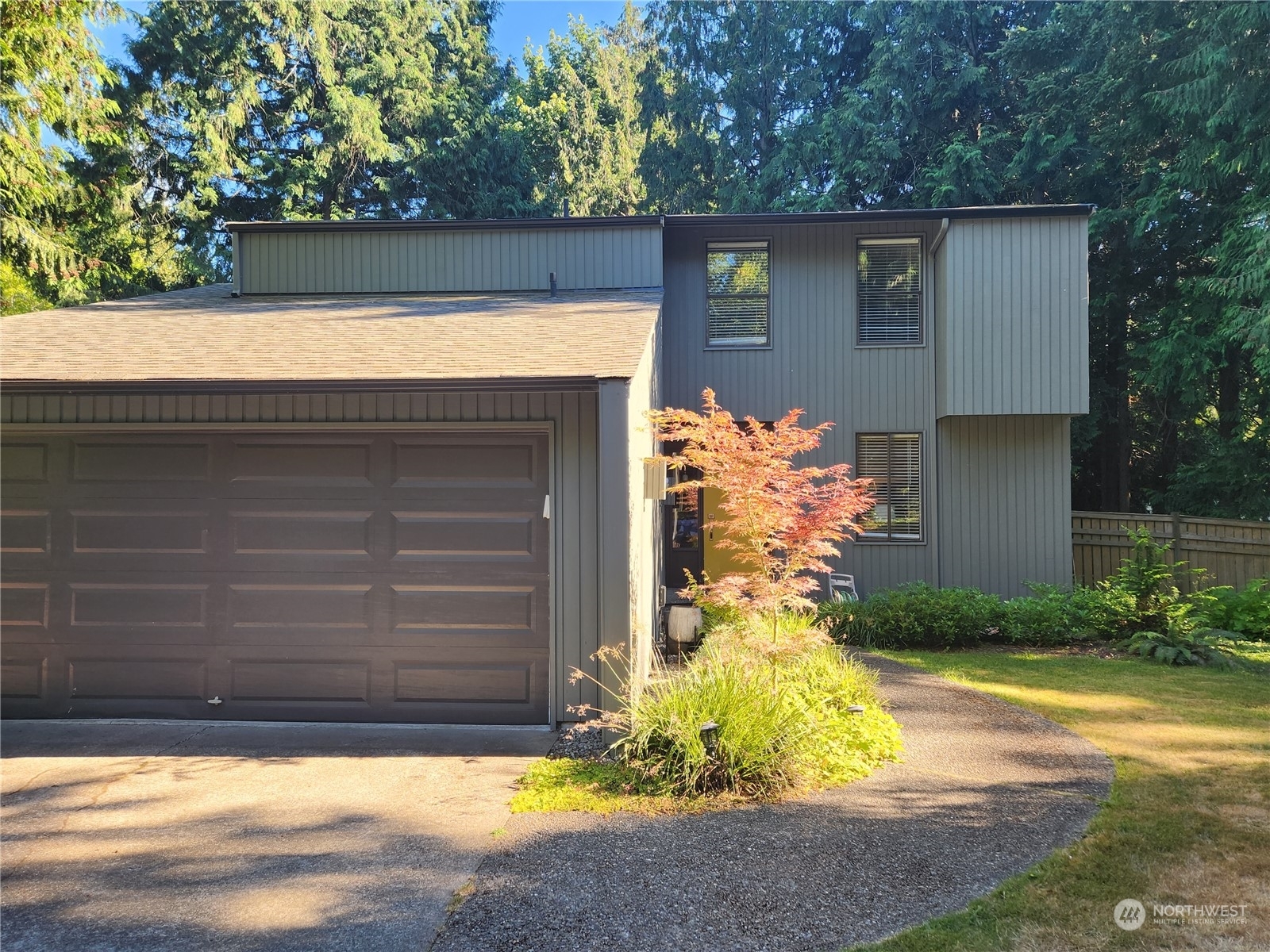 Property Photo:  1641 Jeannette Place NW  WA 98110 