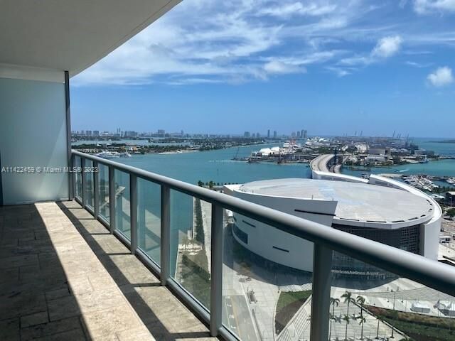 Property Photo:  888 Biscayne Blvd 2602  FL 33132 