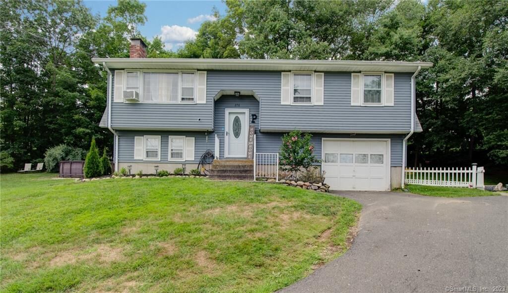 Property Photo:  276 Bemis Street  CT 06786 