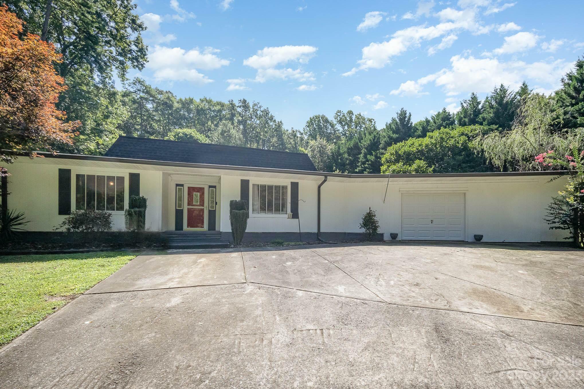 Property Photo:  112 Walnut Creek Road  NC 28012 