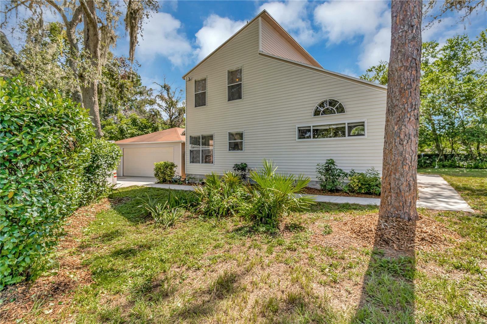 Property Photo:  18700 Yocam Avenue  FL 33549 