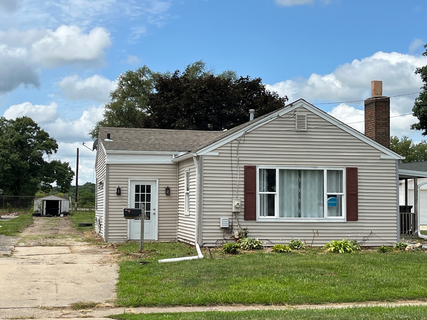 Property Photo:  625 Genesee Avenue  IL 61270 