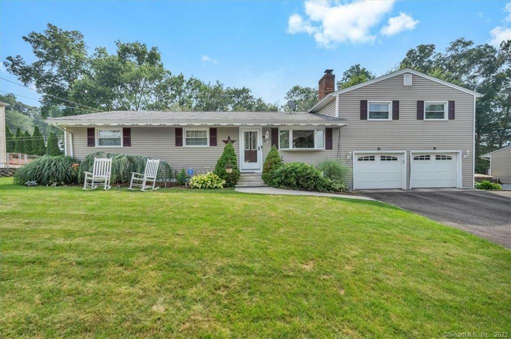 Property Photo: 28 Cardinal Drive CT 06460