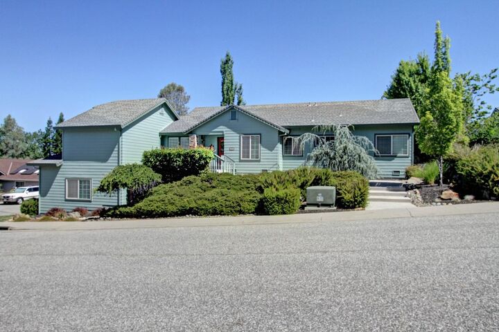 106 Defiant Way  Grass Valley CA 95945 photo