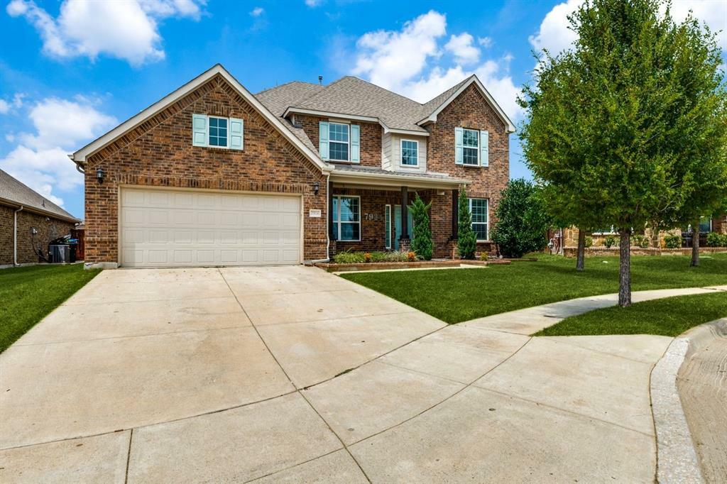 Property Photo: 7924 Caldelana Way TX 76131