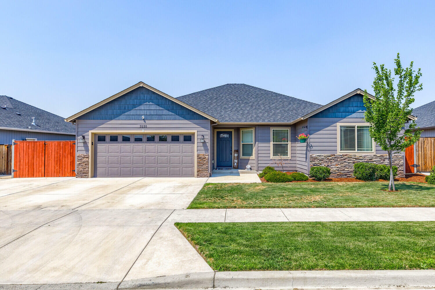 Property Photo: 3235 Dearborn Lane OR 97504