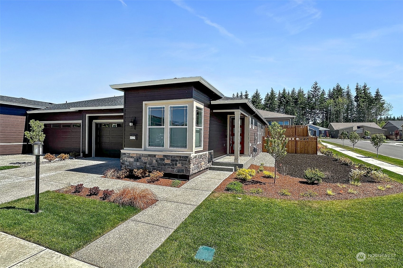 Property Photo:  15225 182nd Avenue E  WA 98391 