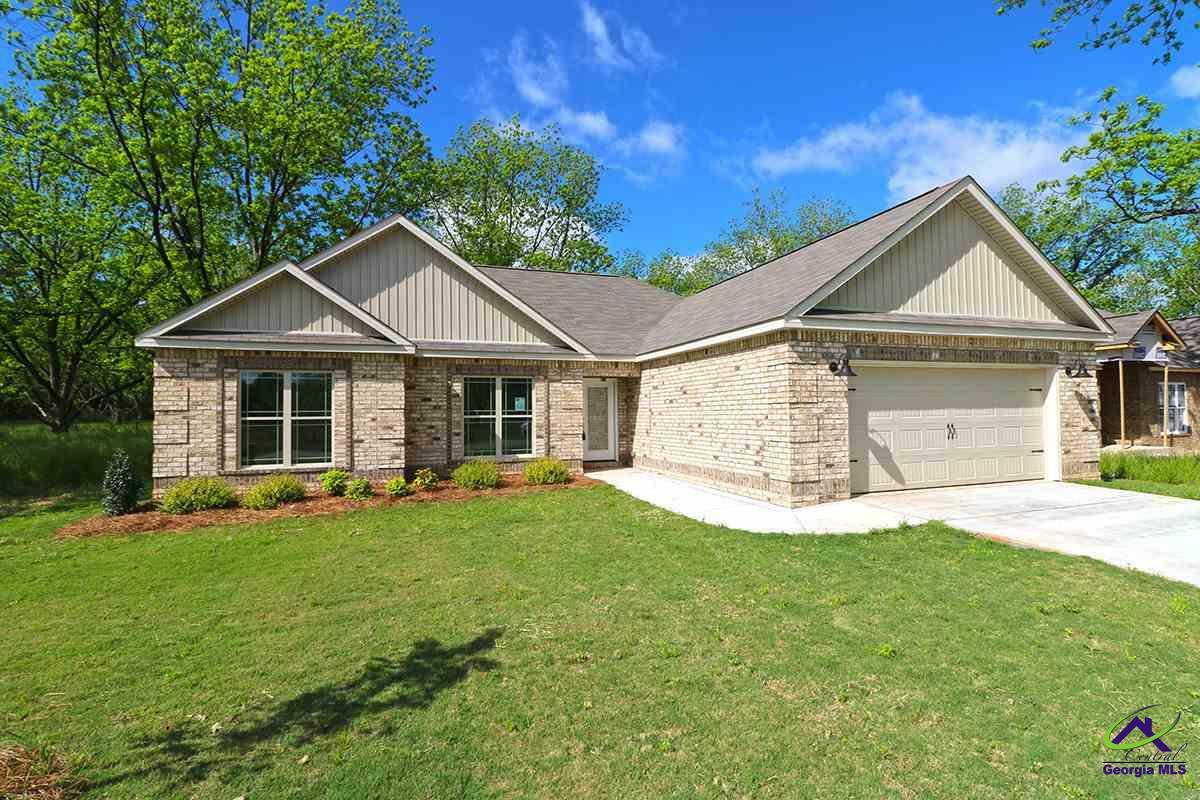 Property Photo:  109 McEwen Court  GA 31069 