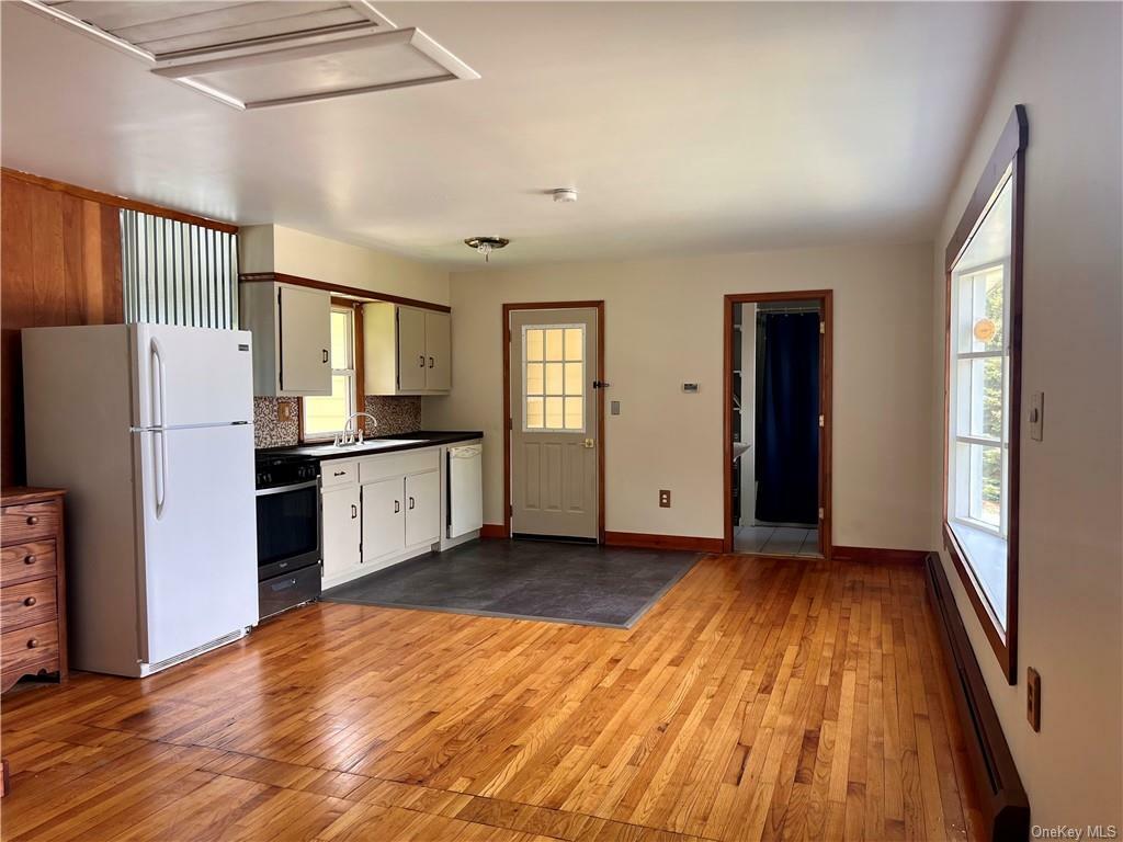 Property Photo: 2 Oak Street 2 NY 10918