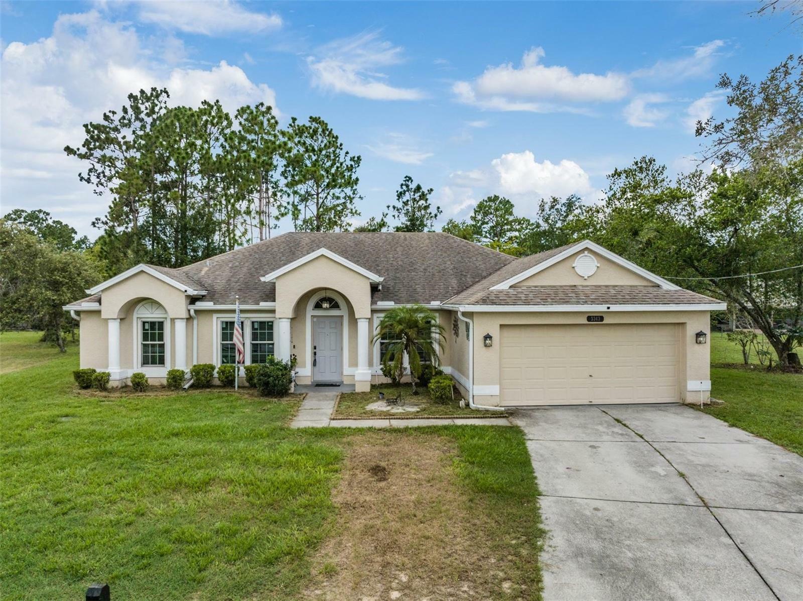 Property Photo:  3343 Bluffview Drive  FL 34609 