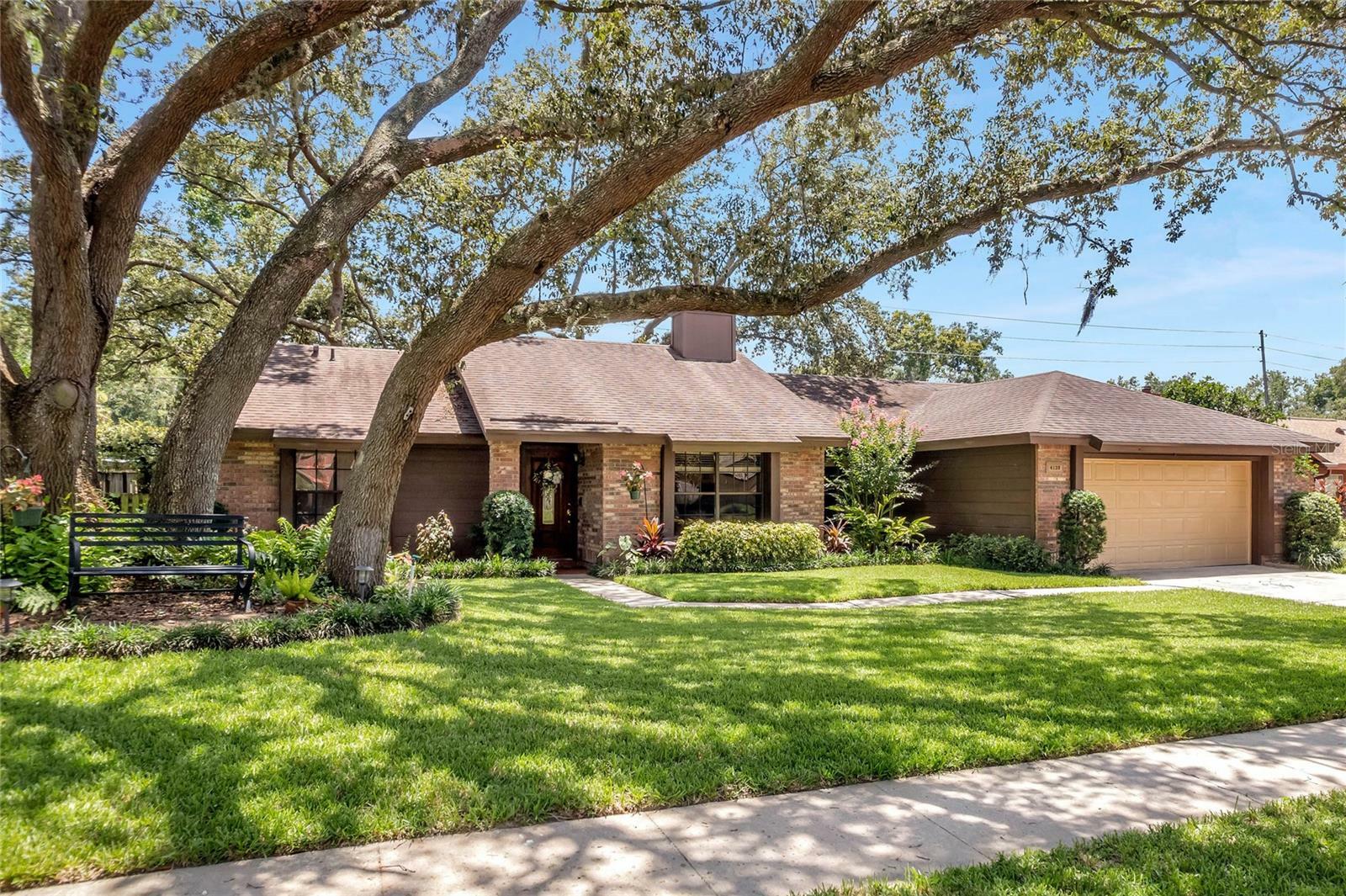 Property Photo: 4128 Tall Tree Drive FL 32810