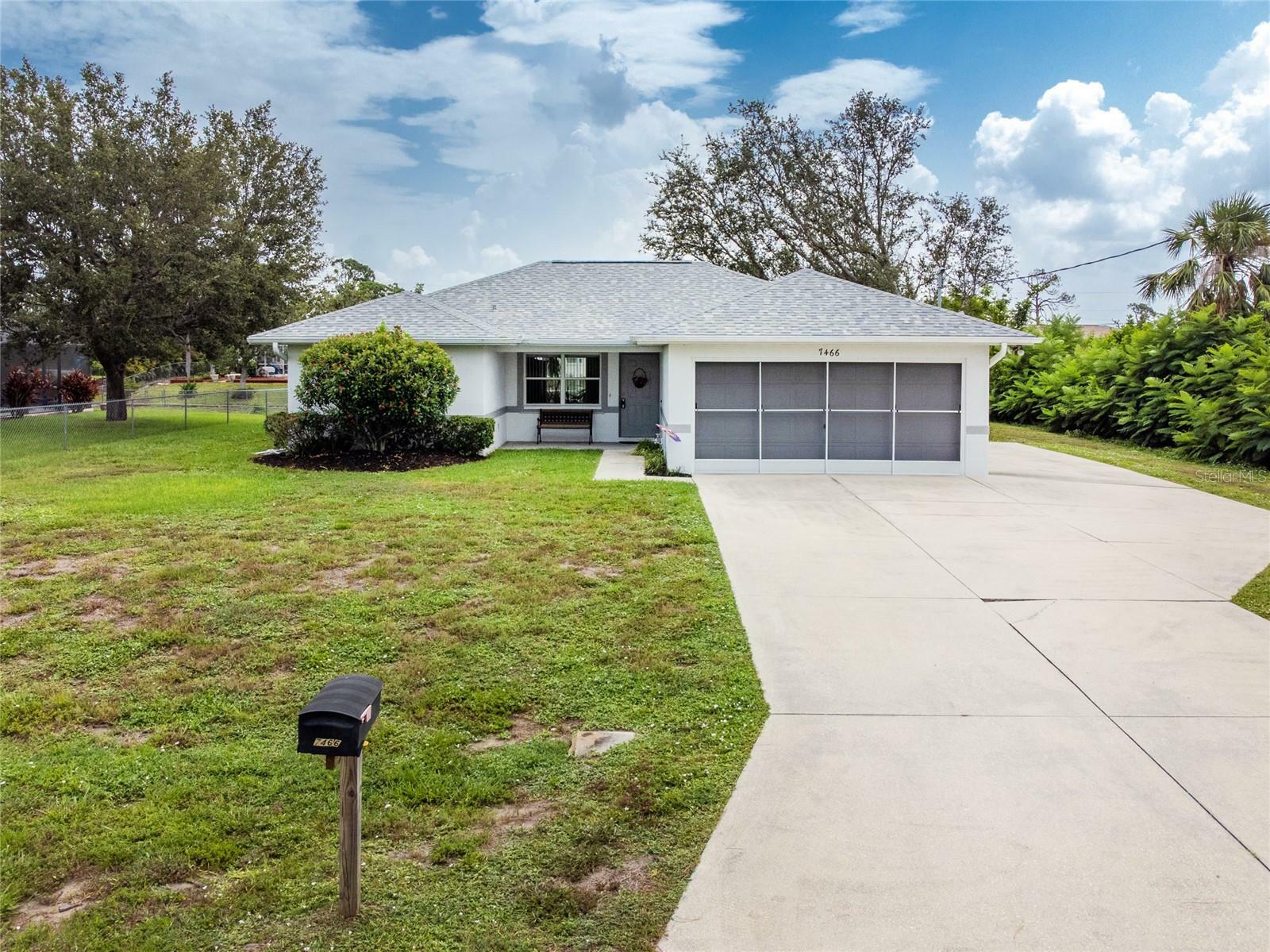 Property Photo:  7466 Rosemont Drive  FL 34224 