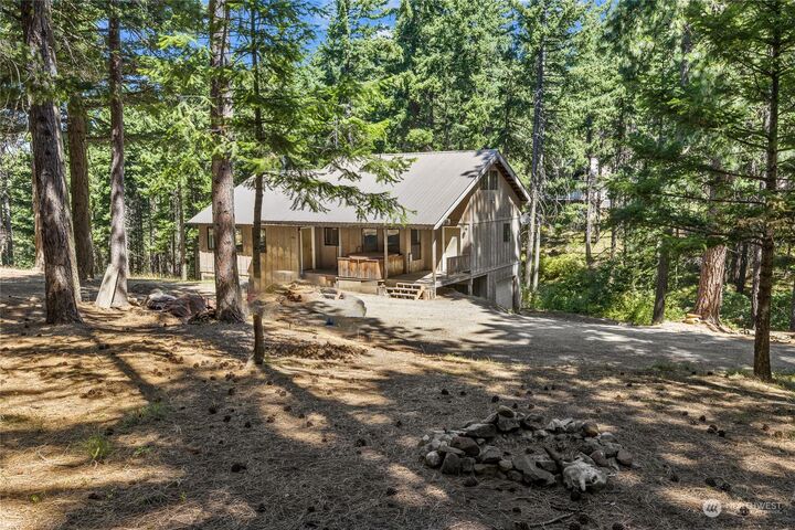 Property Photo: 1031 Sky Meadows Drive WA 98922