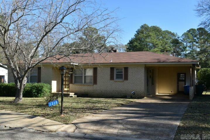 Property Photo:  1310 Felix Street  AR 71753 