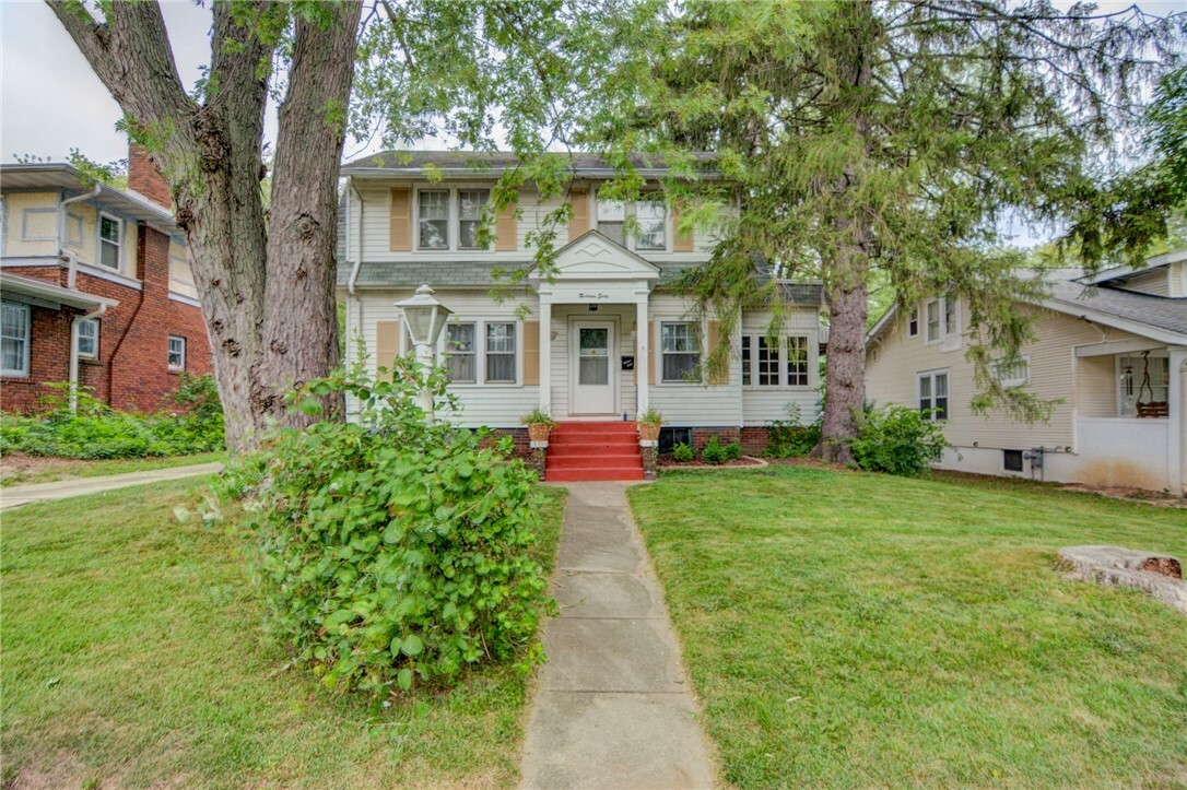 Property Photo:  1360 W Riverview Avenue  IL 62522 