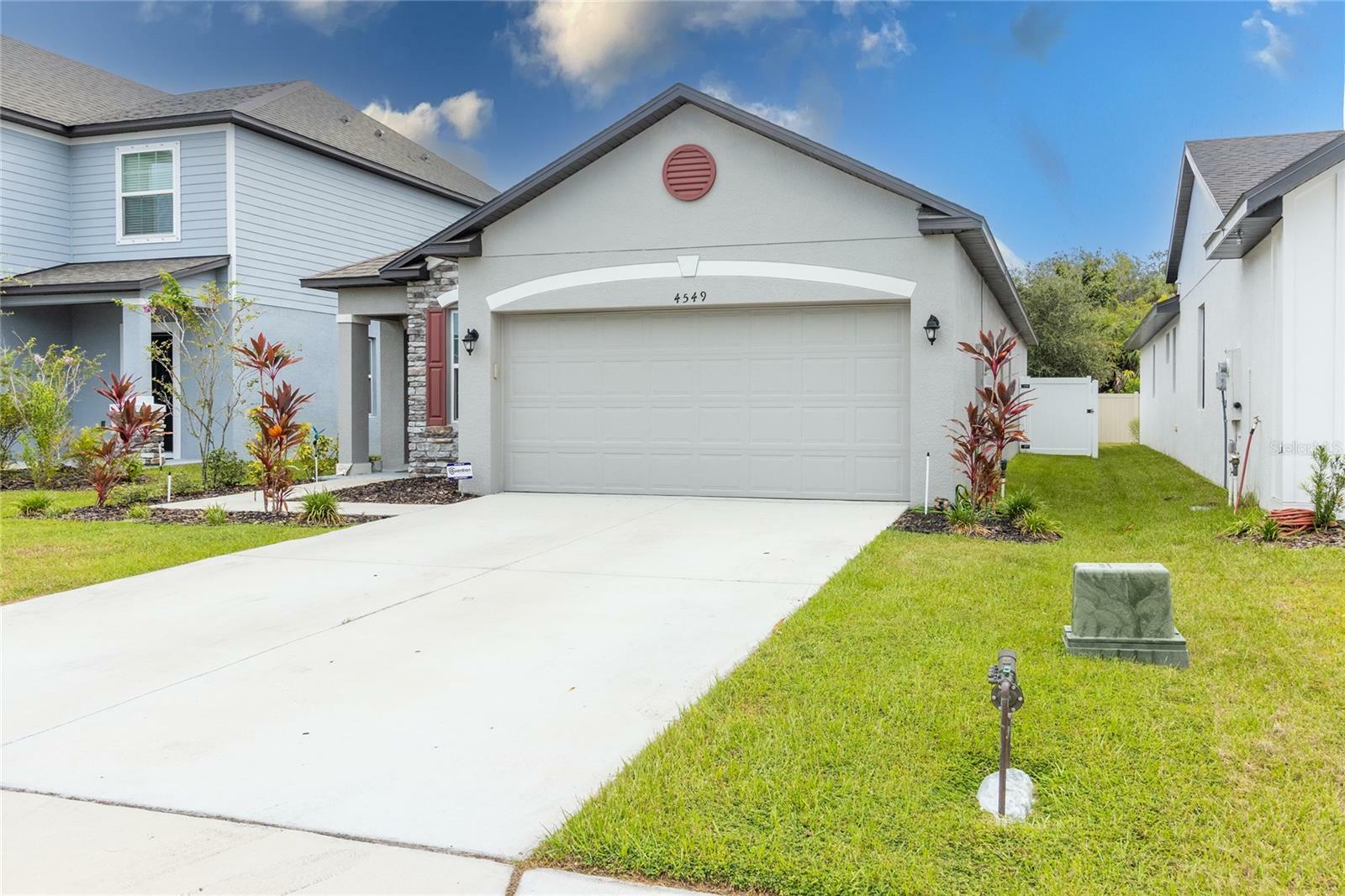 Property Photo:  4549 Reisswood Loop  FL 34221 