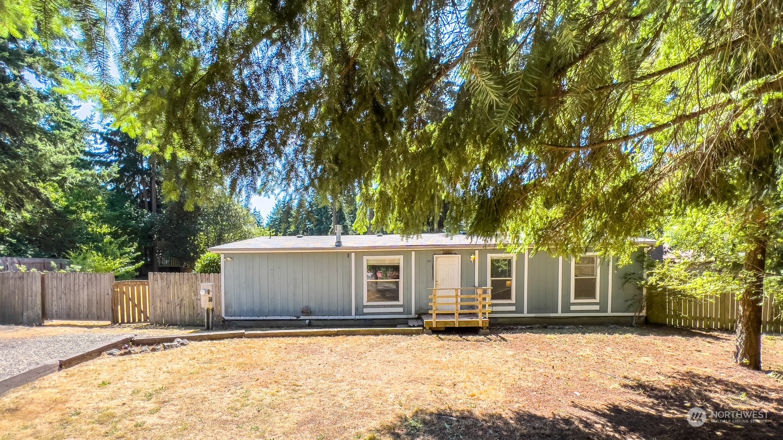 Property Photo:  101 Noble Lane  WA 98339 