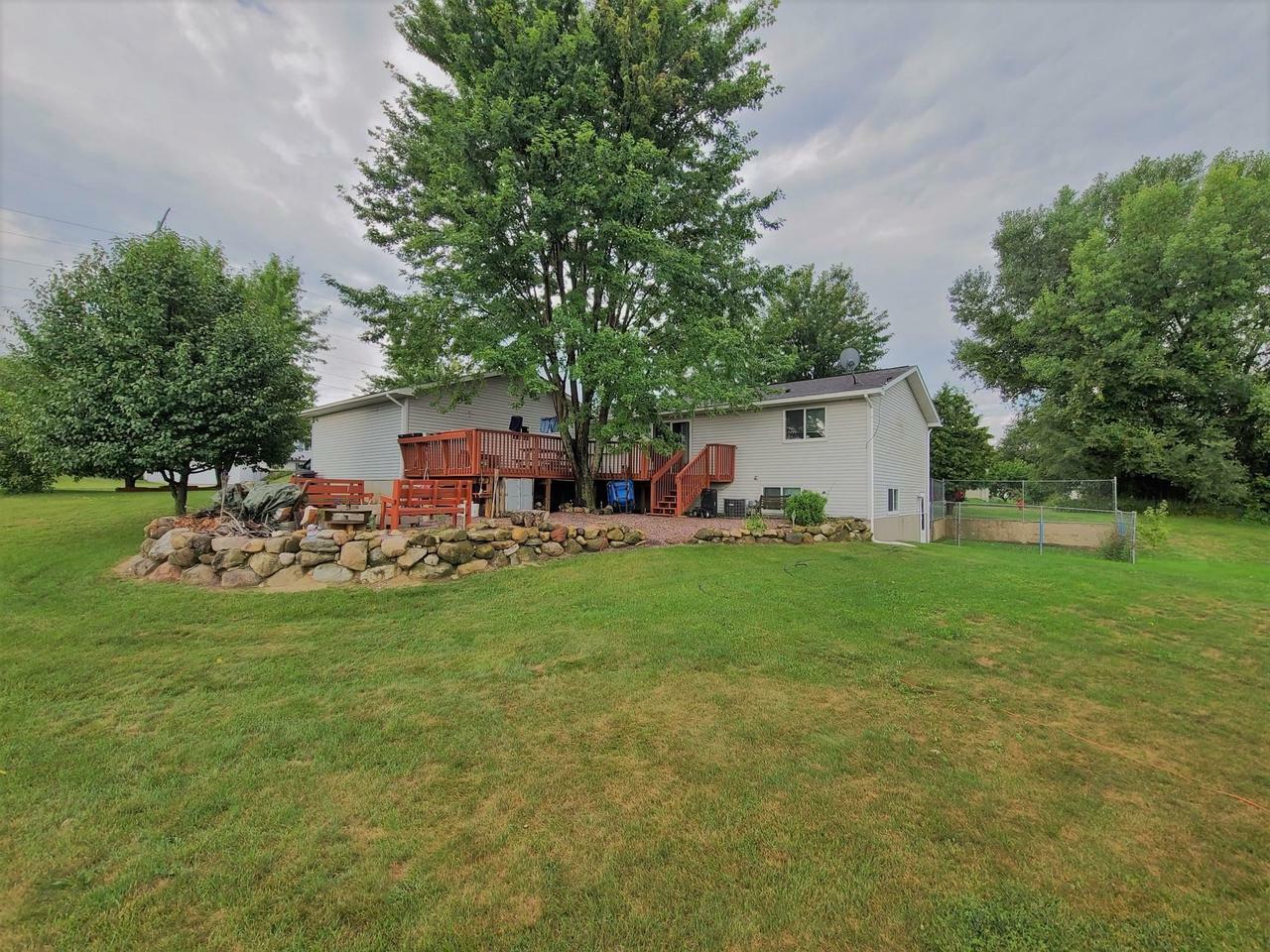 Property Photo:  592 Bauer Lane  WI 53960 