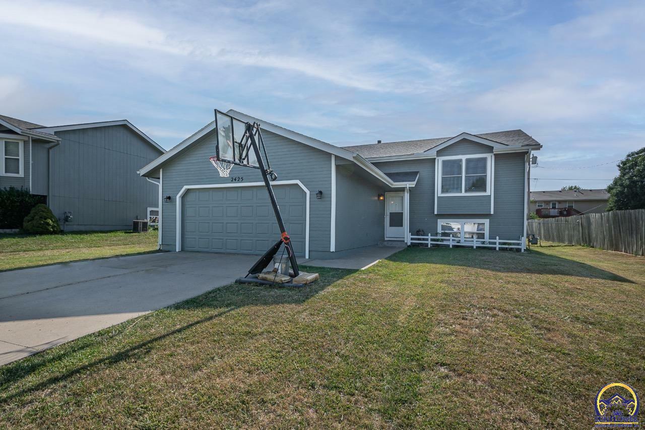 Property Photo:  2425 SW Romar Rd  KS 66614 