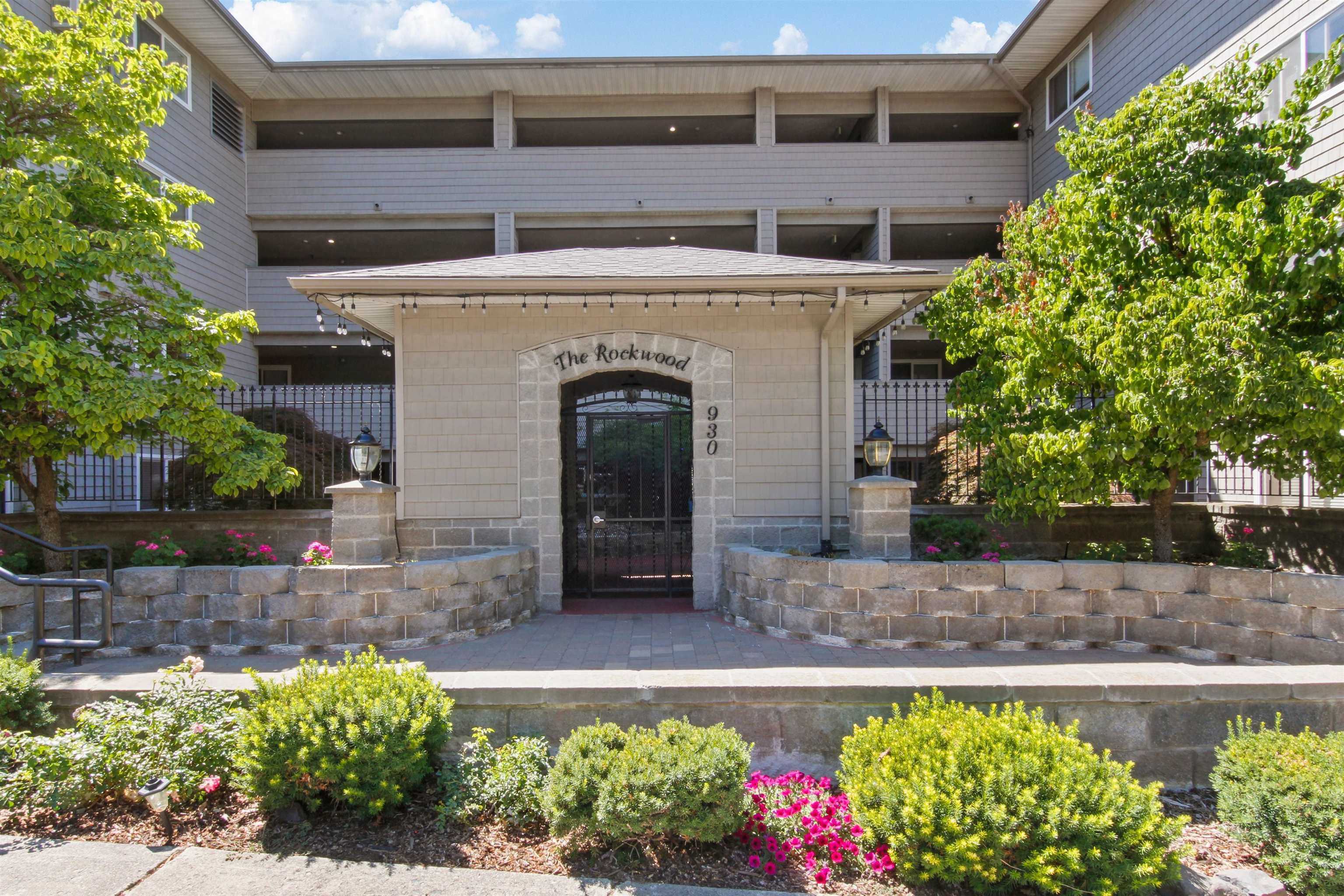 Property Photo: 930 S Cowley St 201 WA 99202