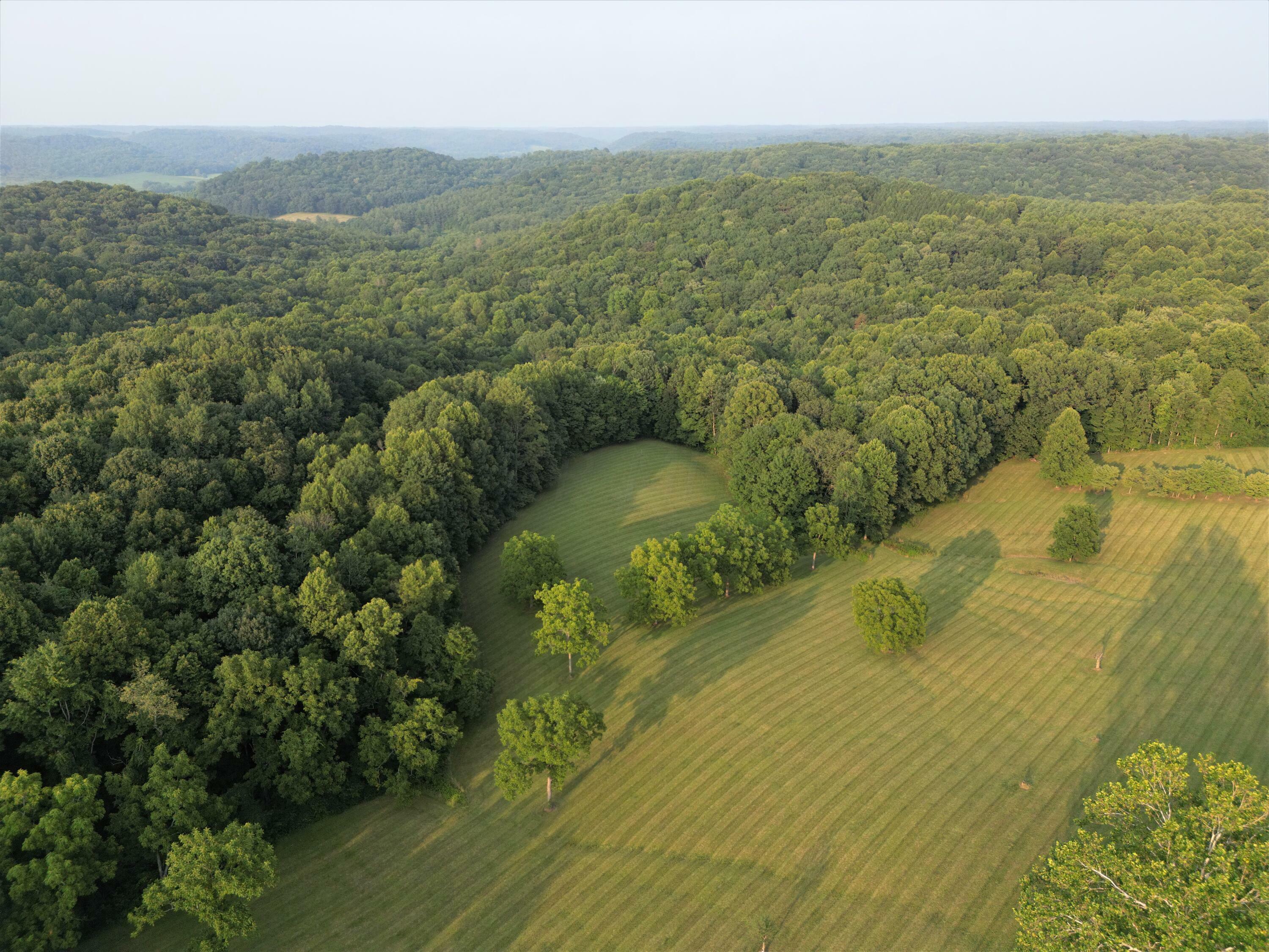 Property Photo: 18156 Thompson Ridge Road OH 43135