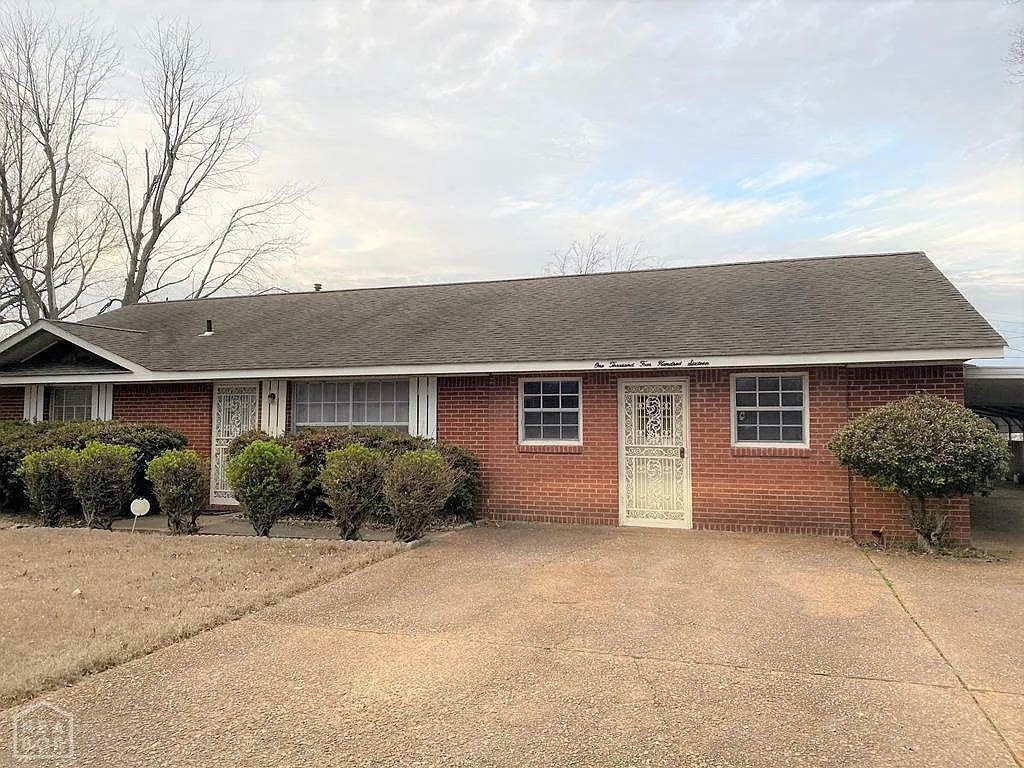 1416 N Lee Circle  Blytheville AR 72315 photo