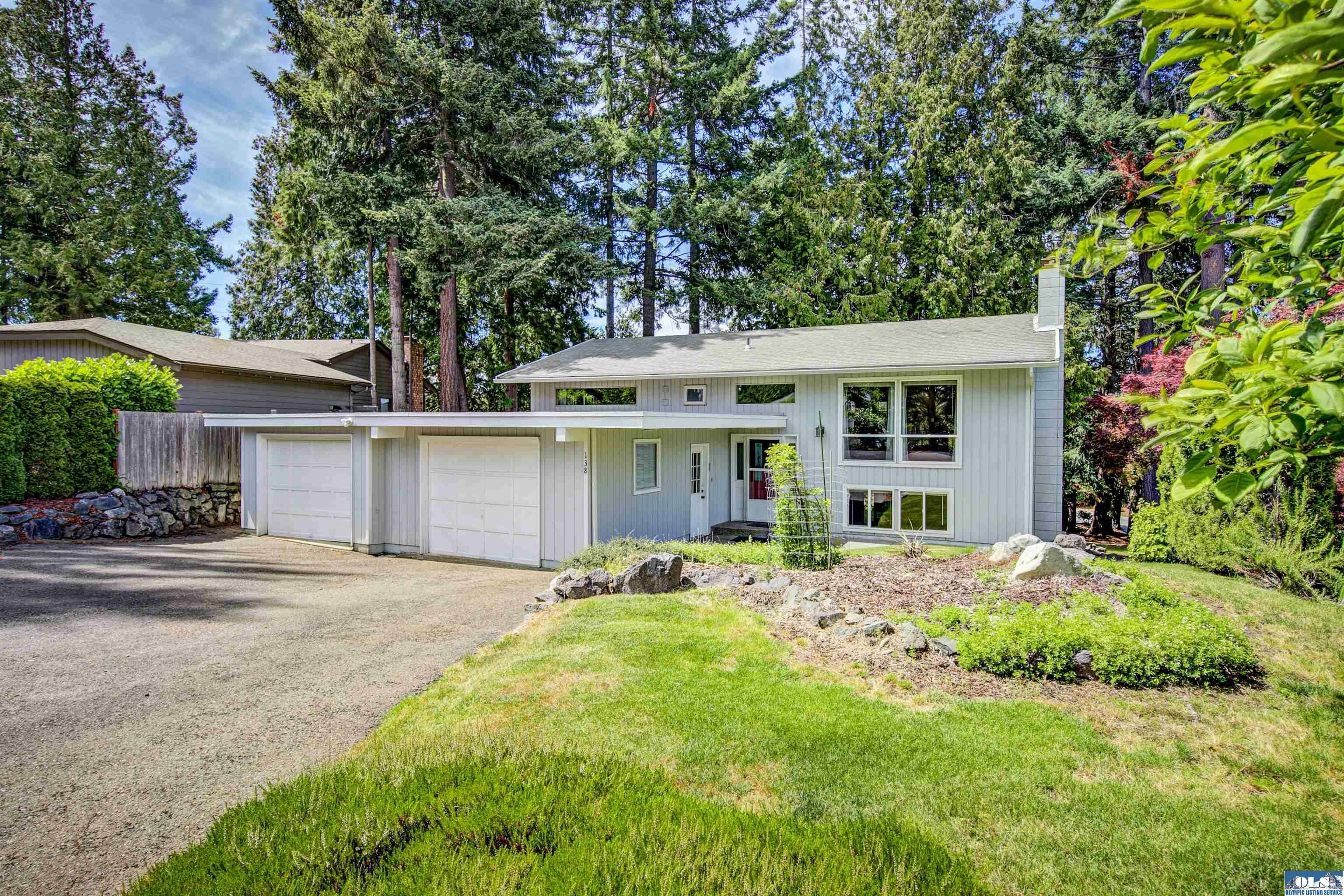 Property Photo:  138 Sunset Place  WA 98382 