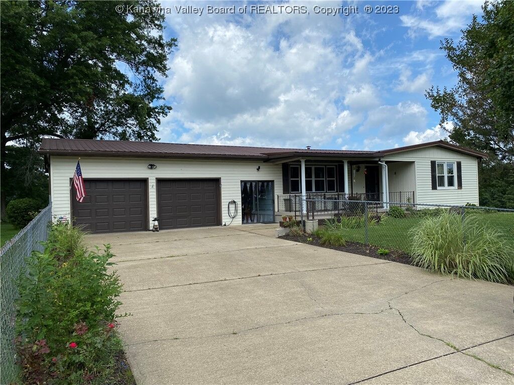 Property Photo: 25 Wilrovajo Drive WV 25239