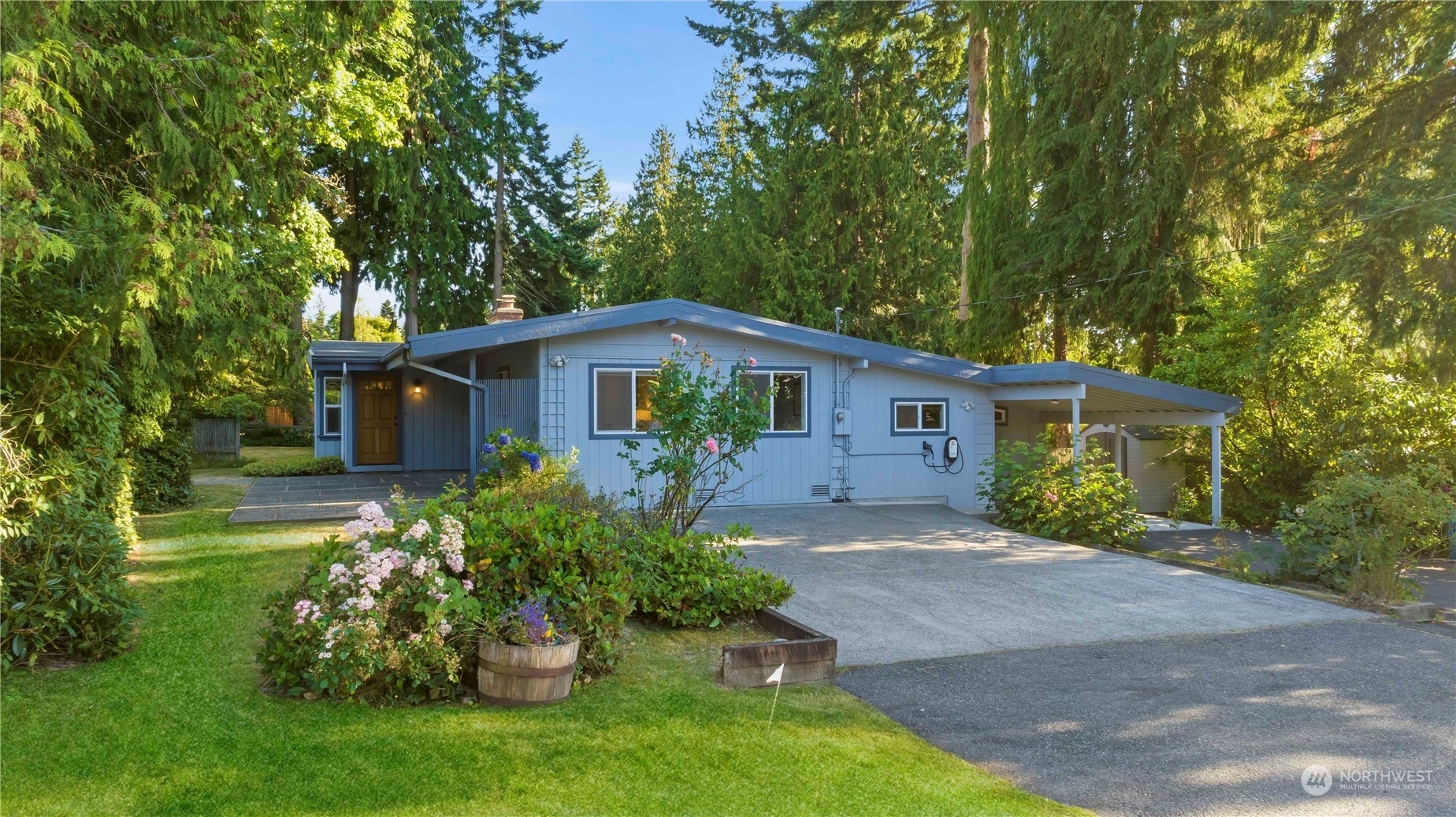 Property Photo:  18810 84th Avenue W  WA 98026 