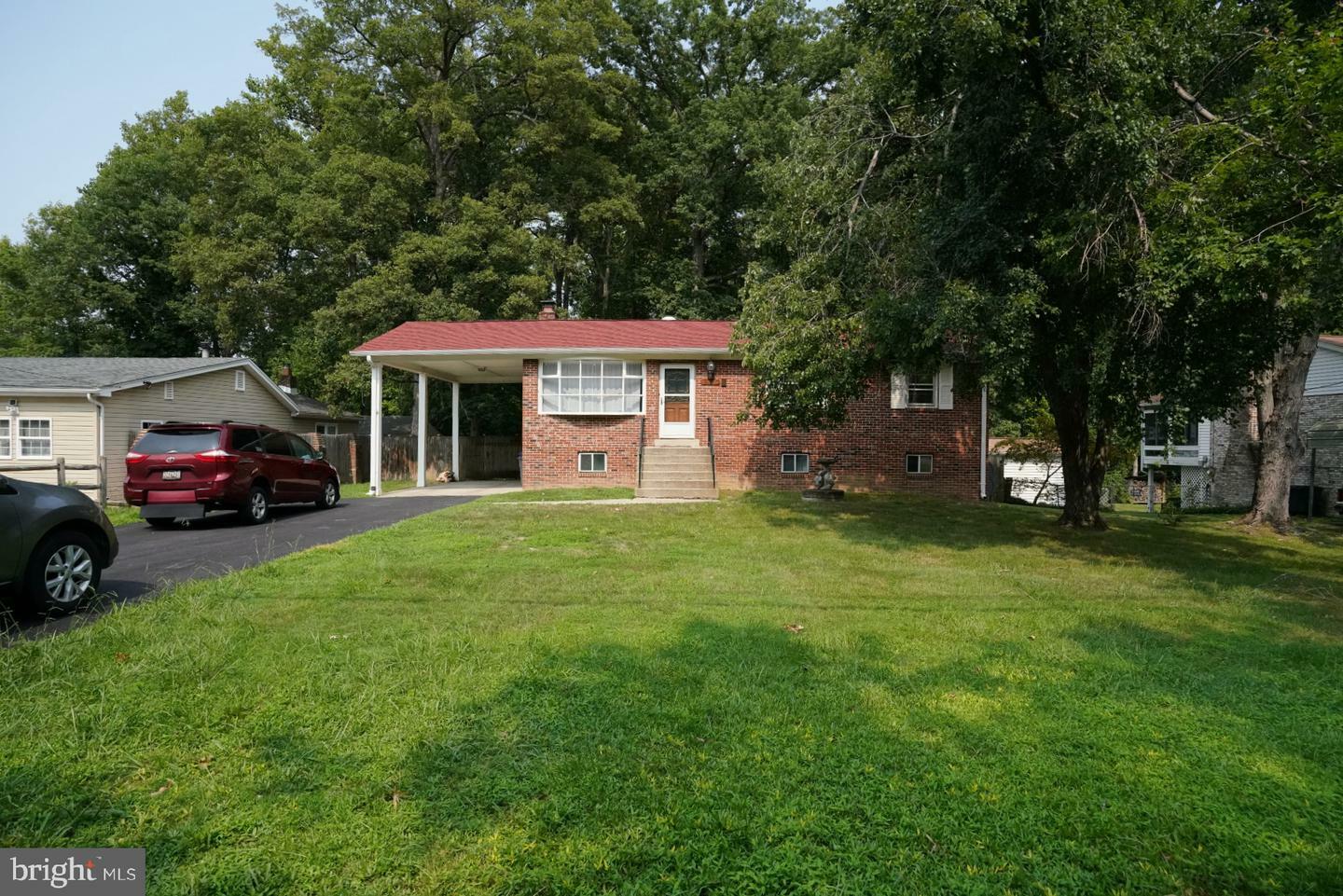 Property Photo:  503 Indian Head Avenue  MD 20640 