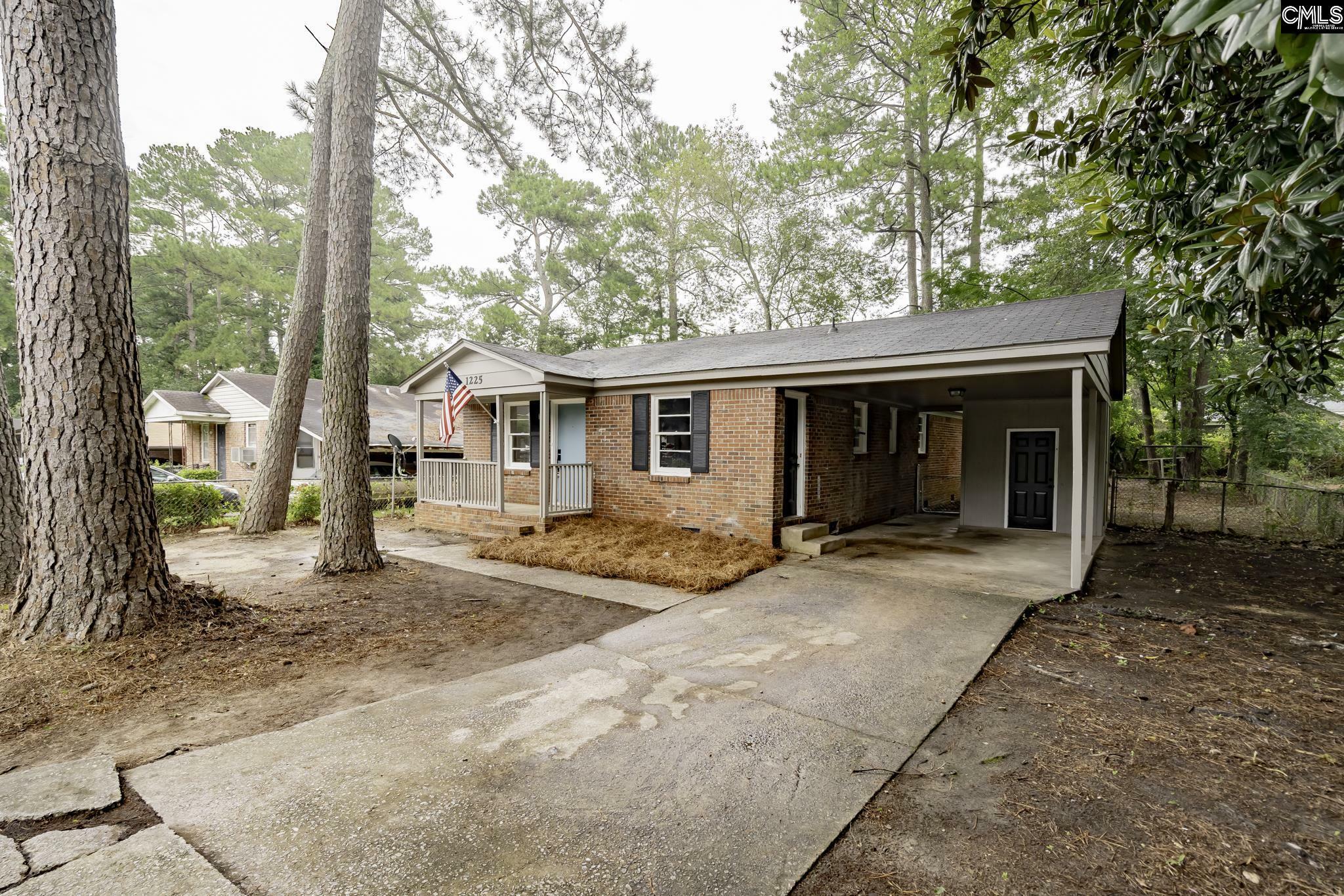 Property Photo:  1225 Hemlock St  SC 29033 