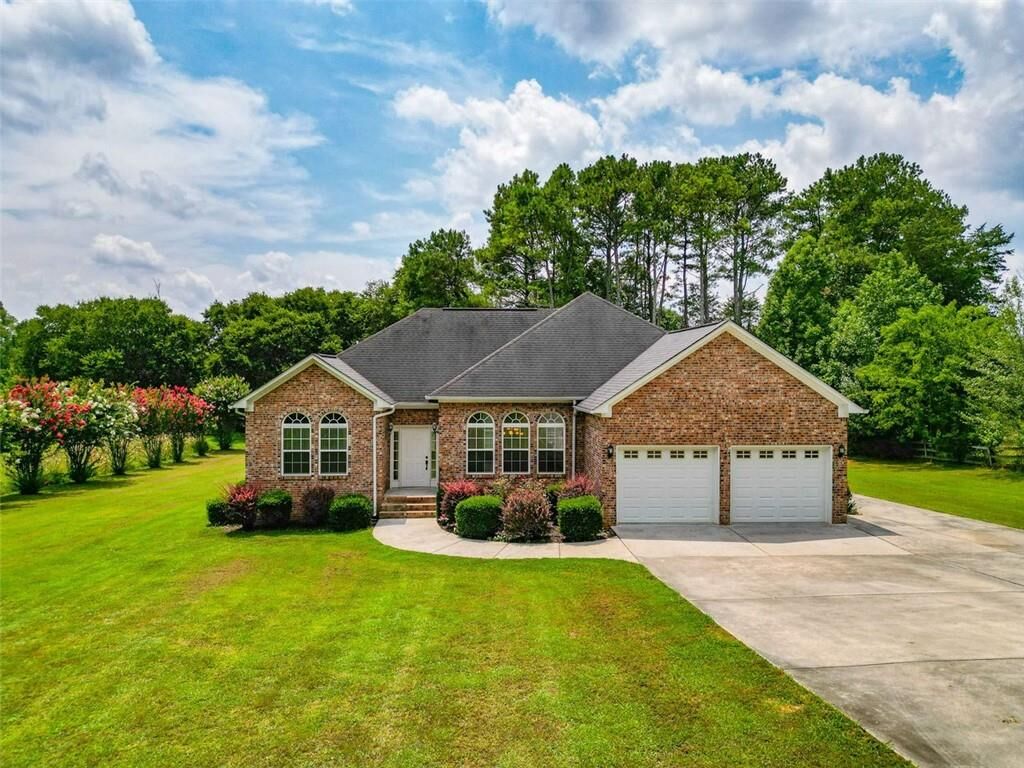 Property Photo: 128 Andrea Drive SW GA 30701