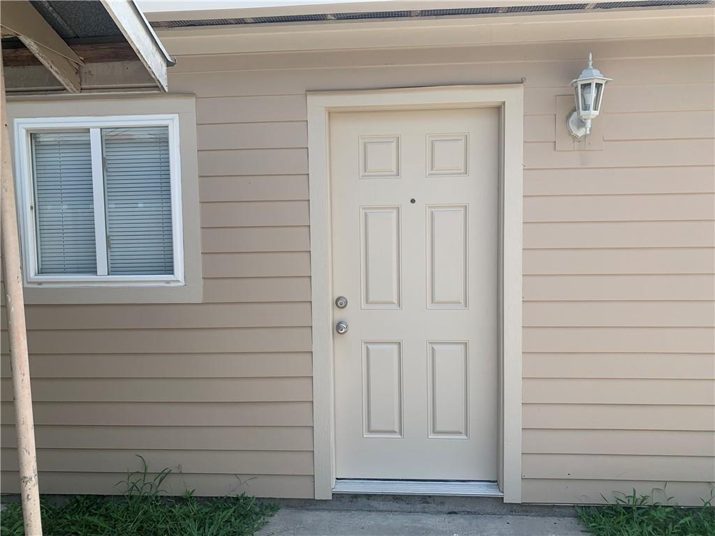 Property Photo: 135 Central Avenue B LA 70121