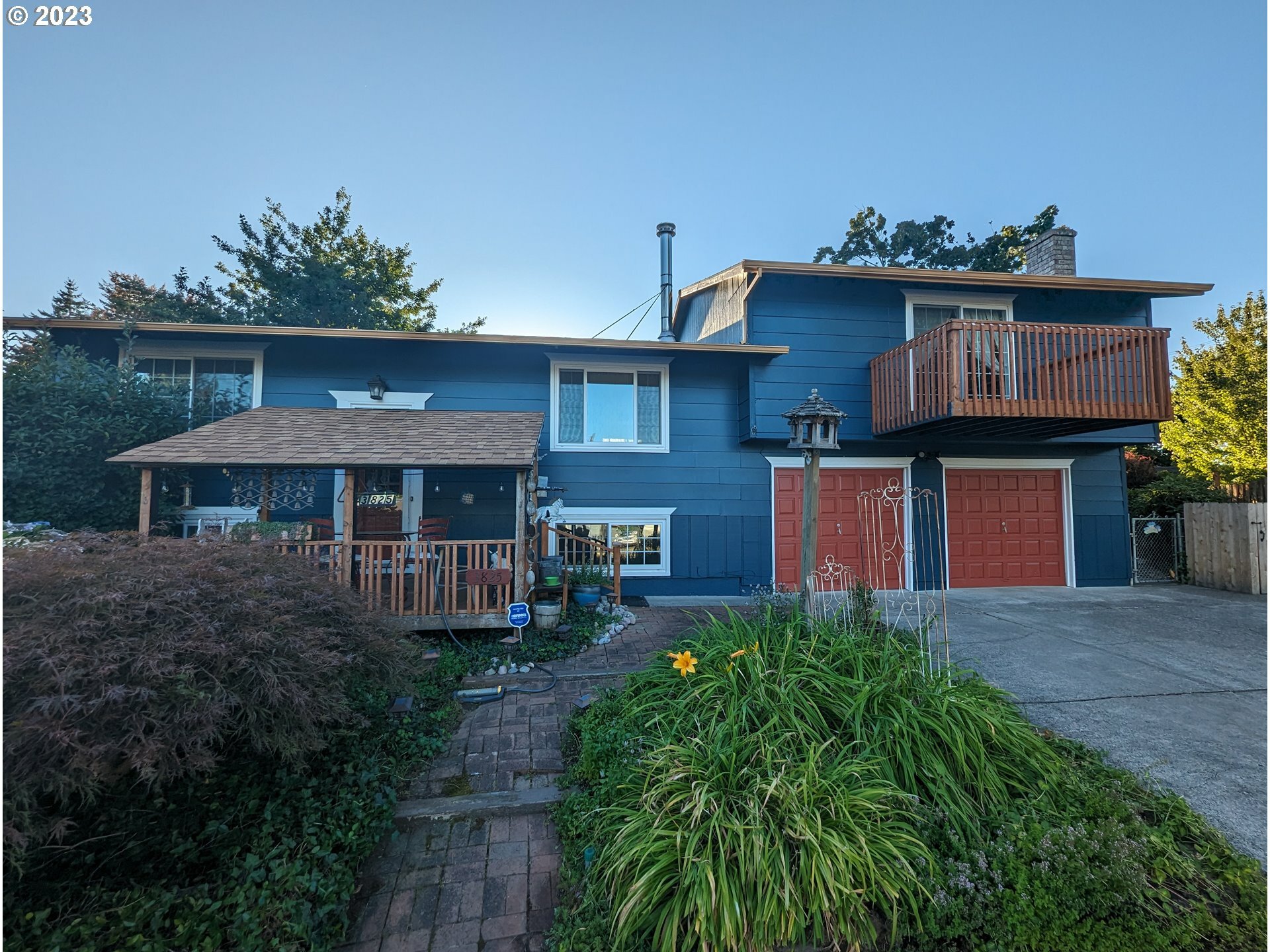 3825 SE 180th Pl  Portland OR 97236 photo