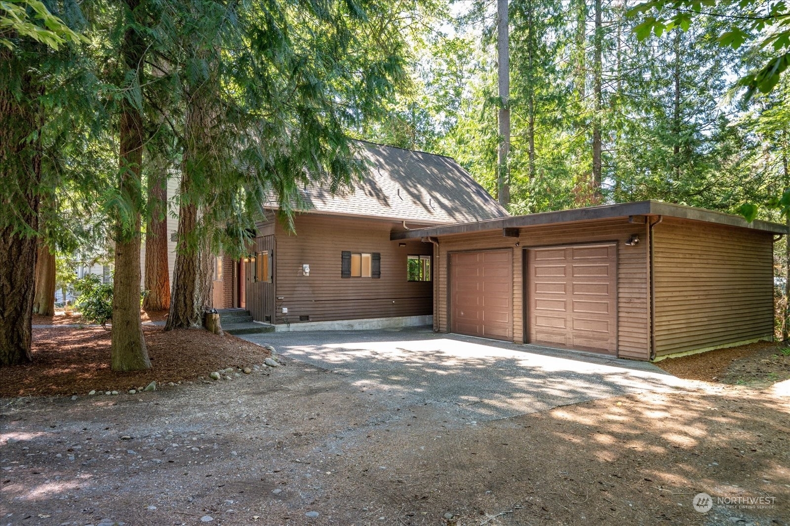 Property Photo:  26113 221st Place SE  WA 98038 