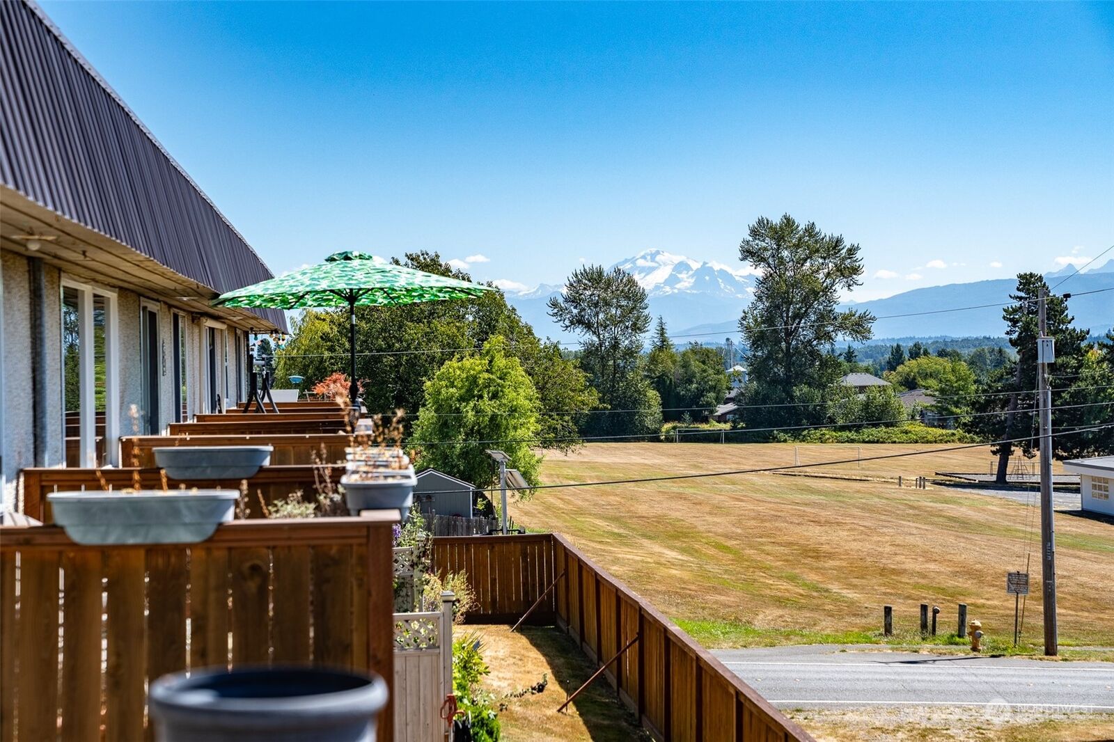 Property Photo:  5807  Hendrickson Avenue 207  WA 98248 