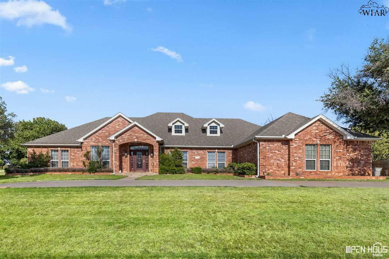 Property Photo:  2719 Fairway Boulevard  TX 76310 