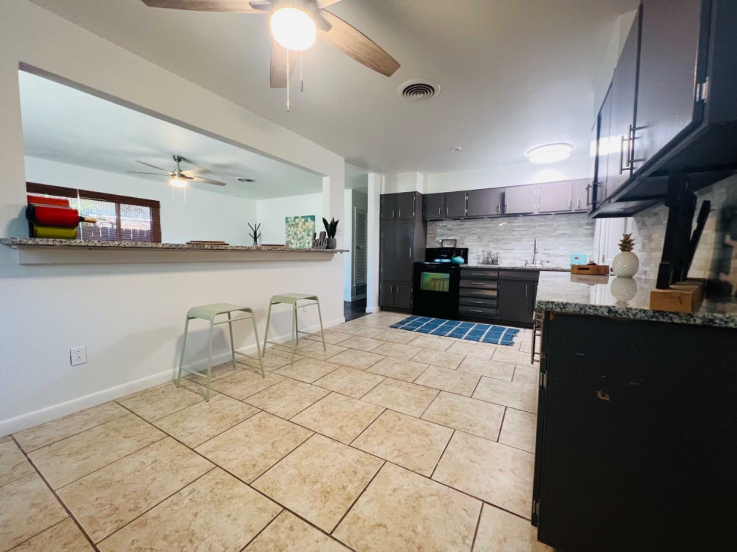 Property Photo:  2107 57th Street  TX 79412 