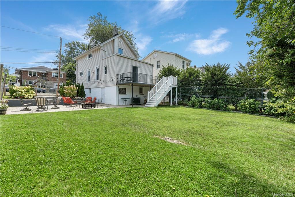 Property Photo:  129 Ridgewood Avenue  NY 10704 