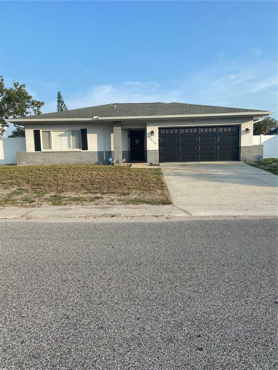 Property Photo:  4314 Pinefield Avenue  FL 34691 