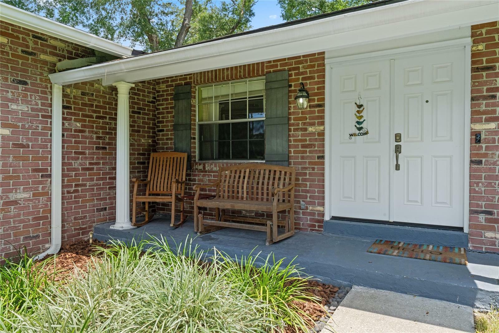 Property Photo: 499 Blackwood Avenue FL 32750