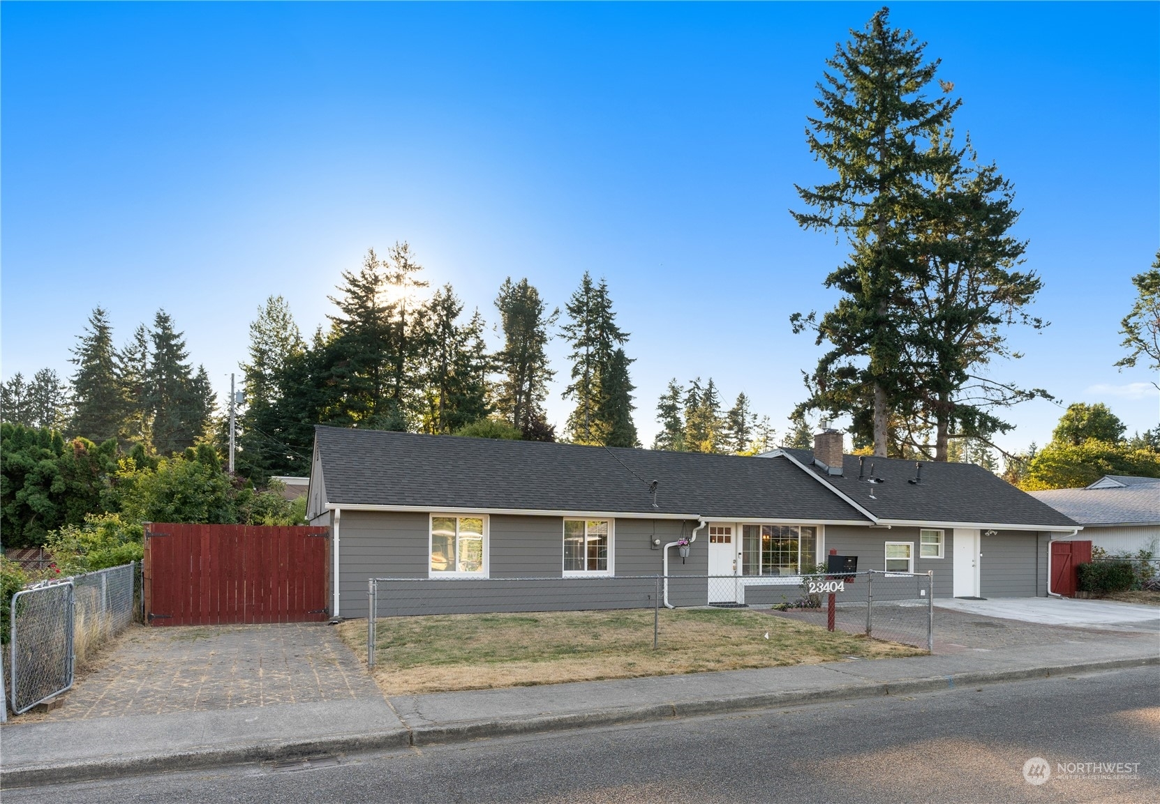 Property Photo:  23404 50th Avenue W  WA 98043 